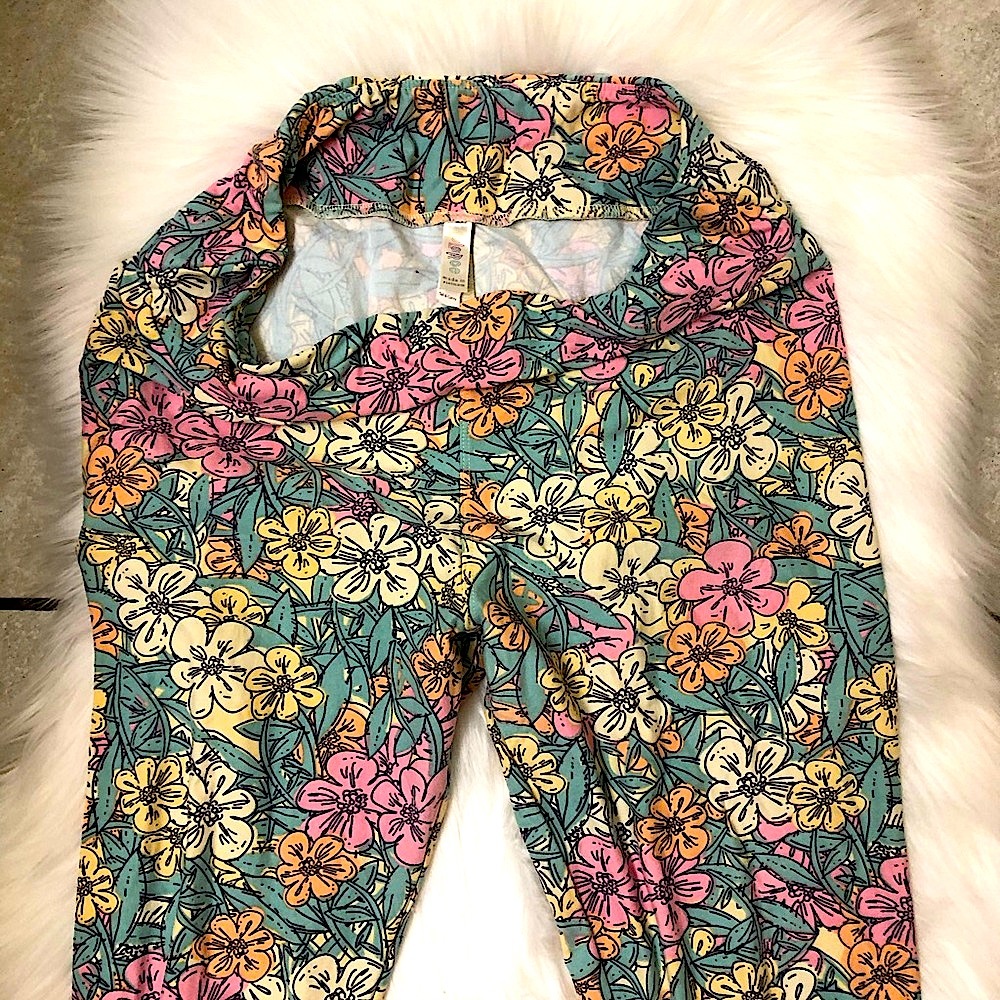 LULAROE PRINT LEGGINGS - Picture 2 of 6